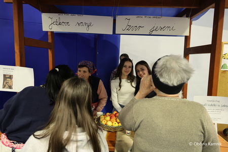 Ko v naši dolini zadiši  (28)